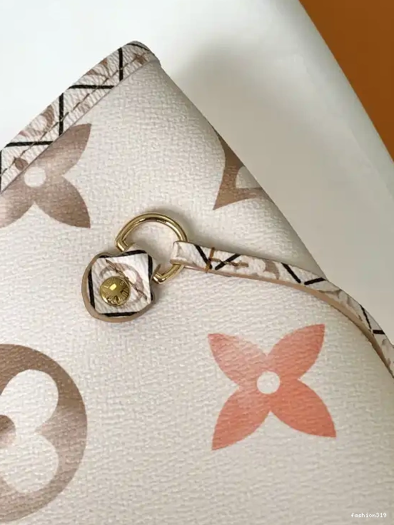 MM LOUIS NEVERFULL VUITTON 0418